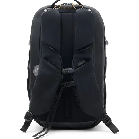 Peak-Design-Outdoor-Backpack-Zip-18L-black_3.jpg