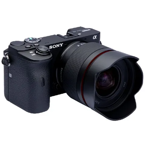 Samyang-12mm-F2.0-AF-Sony-E-APS-C_7.jpg
