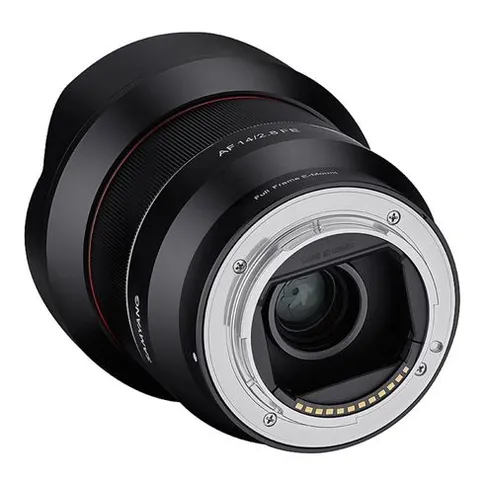 Samyang 14mm F2.8 AF Canon RF 3.jpg