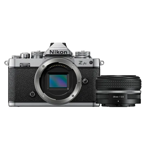 12442027 - Nikon.jpg