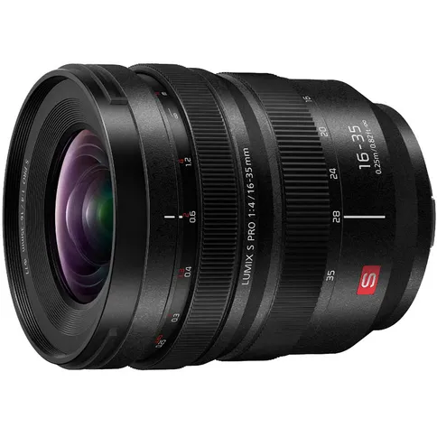 Panasonic_16-35mm_Pro_lens_1.jpg