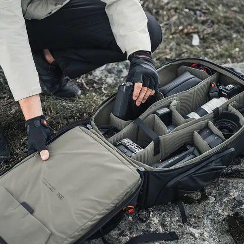 PGYTECH-OnePro-Focux-Backpack-35L_4.jpg