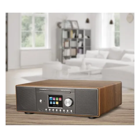 Albrecht_Radio890_walnoot_foto4.jpg