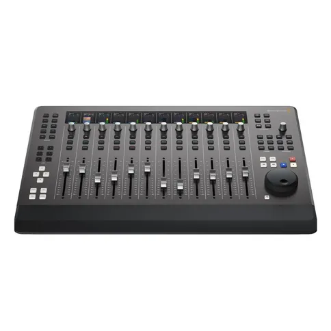 Blackmagic-Fairlight-Desktop-Console_3.jpg