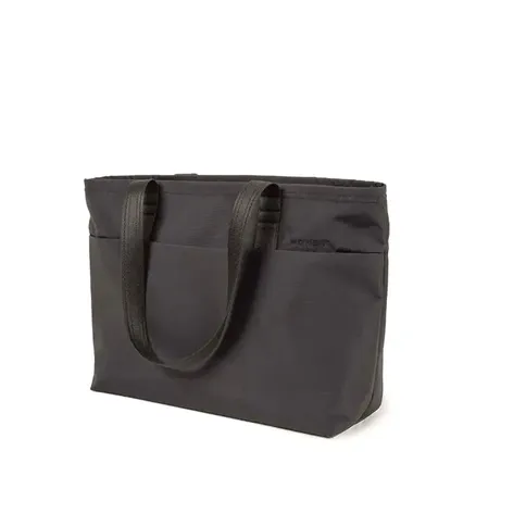 Moment-Everything-Tech-Tote-19L-V2-black_3.jpg