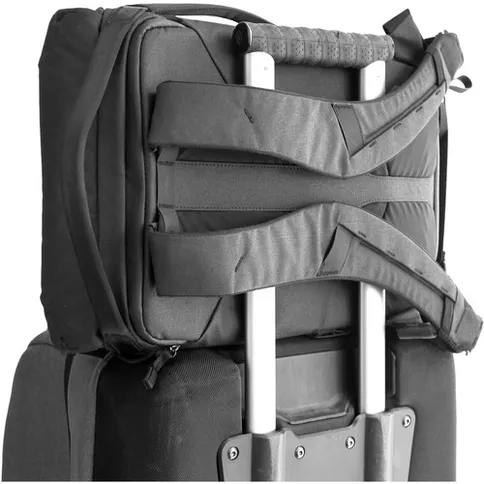 Peak_Design_Everyday_backpack_20L_v2_black_10.jpg