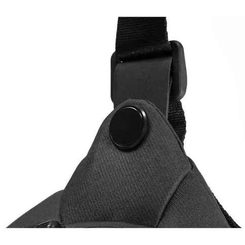 Peak_Design_Everyday_Sling_3L_v2_black_06.jpg