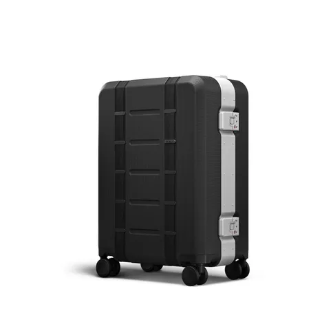 The-Ramverk-Pro-Cabin-Luggage-Black-Silver_2.jpg
