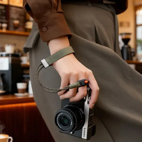 PGYTech-Camera-Wrist-Strap-Slim-Vintage-Olive-Green_2.jpg