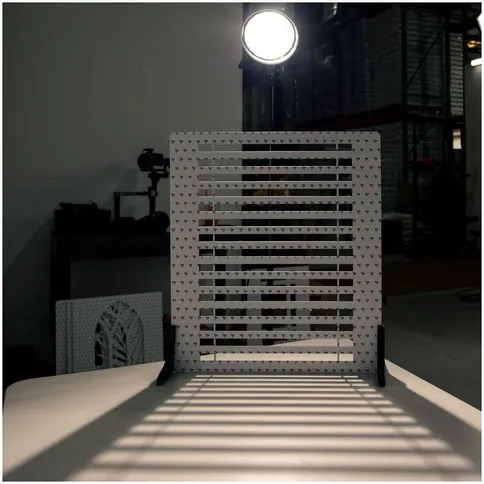 V-Flat-Shadow-Boards-Window-Blinds_2.jpg