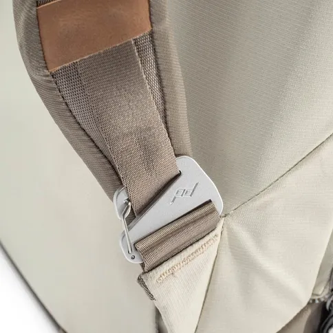 Peak-Design-Everyday-totepack-20L-V3-bone_4.jpg