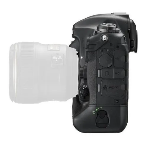 Nikon_D5_Body_demo_6.jpg