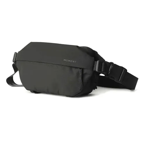 Moment-Fanny-Sling-2L-V3-black_1.jpg
