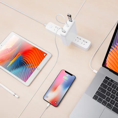 Hyper USB-C hub for Apple 87w poweradapter_3.jpg