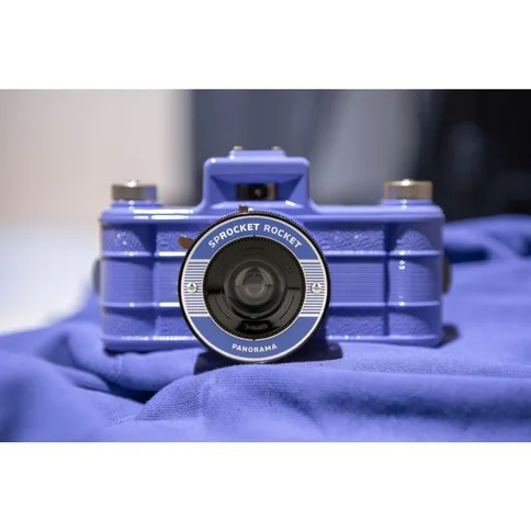 Lomography-Sprocket-Rocket-Camera-Baja-Blue_4.jpg