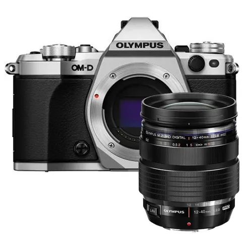 Olympus EM5 Mark II zilver met 12-40.jpg