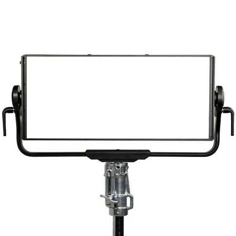Aputure-Nova-P600c-Kit_3.jpg