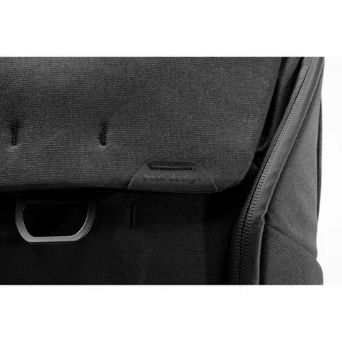 Peak_Design_Everyday_backpack_20L_v2_black_06.jpg