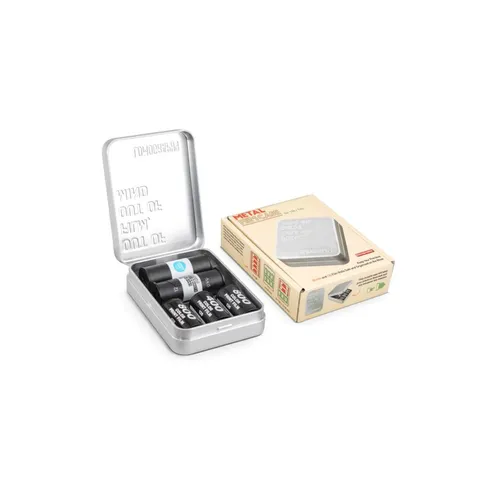 Lomography-Metal-Film-Case-for-135-120_7.jpg