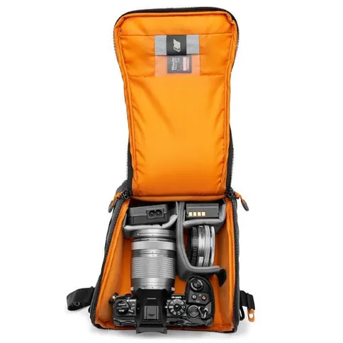 lowepro-gearup-camera-box-m-ii_4.jpg
