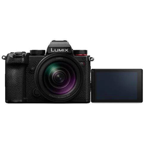 Panasonic-lumix-s5d-body-28-200mm-2.jpg