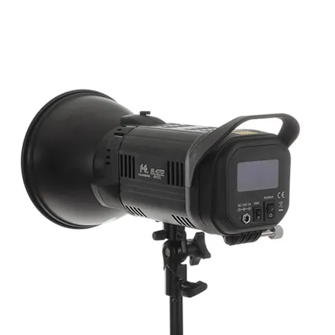 Falcon-Eyes-Bi-Color-LED-Lamp-Dimbaar-BL-10TD-op-Accu-Demo_1.jpg