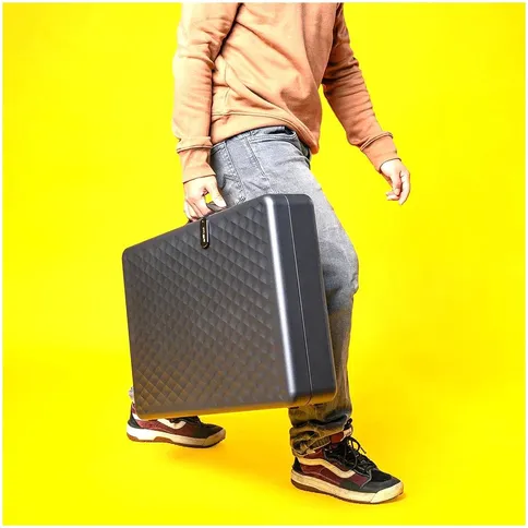 Mobile-Pixels-Pixcase-Wireless-and-Portable-Monitor_7.jpg