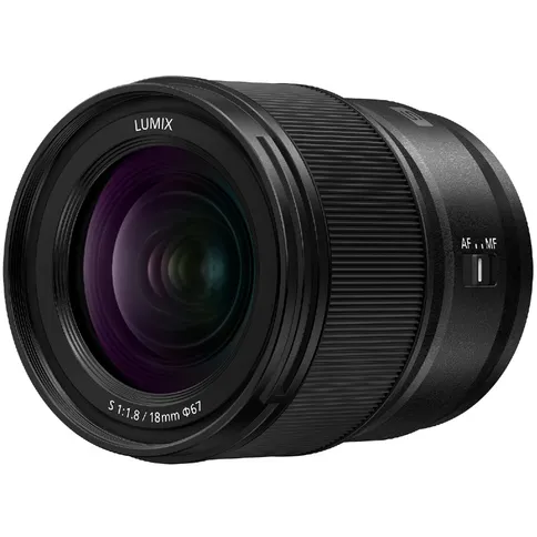 panasonic-lumix-s-18mm_2.jpg