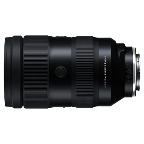 Tamron-35-150mm-F_2-2.8-Di-III-VXD_4.jpg