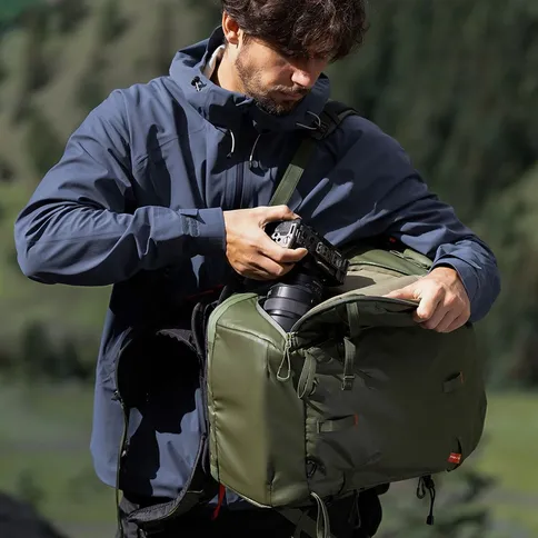 PGYTECH-OnePro-Focux-Backpack-25L_4.jpg