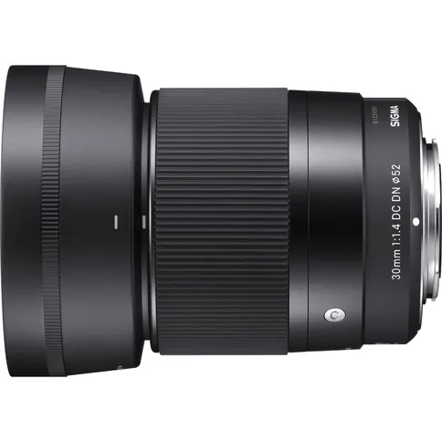 SIGMA-30mm-F1.4-DC-DN-Contemporary-Fuji-X-mount_1.jpg