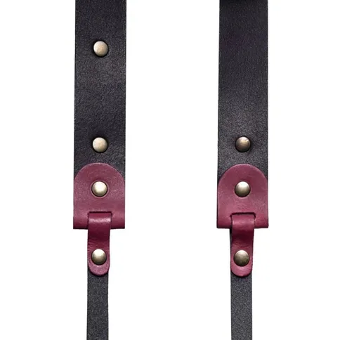 The-Hantler-Camera-Neck-strap-Bordeaux-red-Brass_3.jpg
