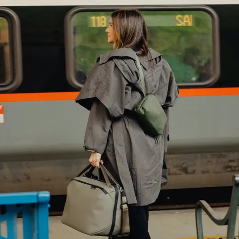 6_peakdesign_travel_weekender_25L.jpg