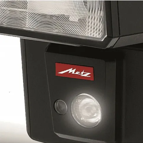 Metz-Mecablitz-M400_2.jpg