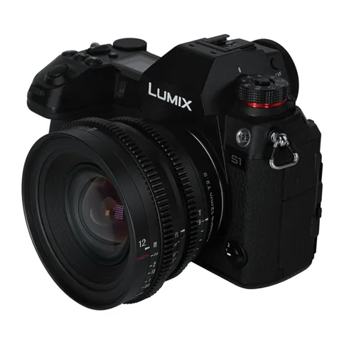 7artisans_12mm_t2.9_4_lmount.jpg