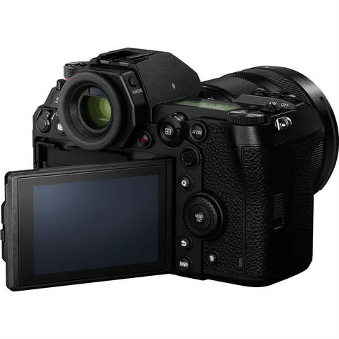 Panasonic S1R body 8.jpg
