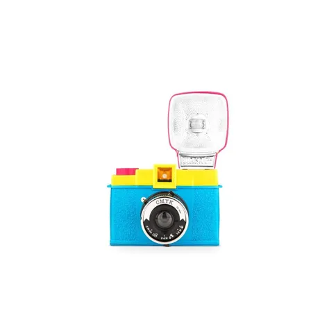 Lomography-Diana-F-Package-CMYK_1.jpg