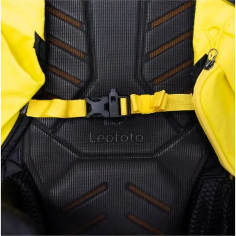 Leofoto-Outdoor-series-25L-backpack-bag-incl-large-insert-yellow_4.jpg