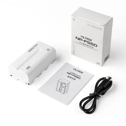 Viltrox-NP-F550-accu-2200-mAh-met-USB-C-oplaadpoort_1.jpg