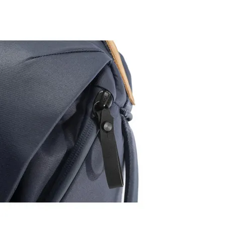 Peak_Design_Everyday_backpack_20L_v2_midnight_11.jpg