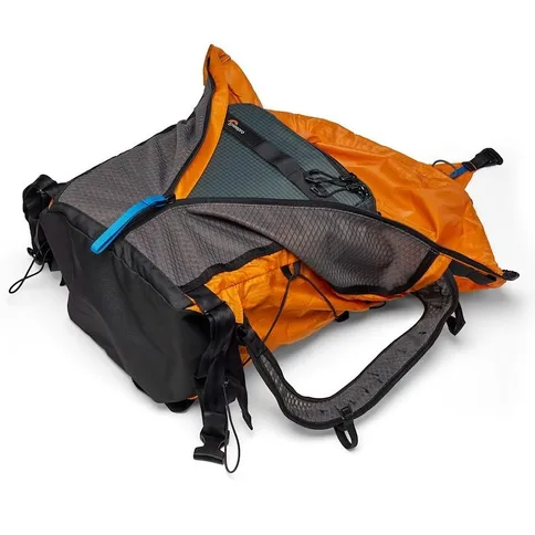 Lowepro-RunAbout-BP-18L-II_4.jpg