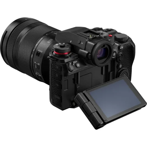 Panasonic_DCS1_MarkIIe_met_24105mm_foto4.webp