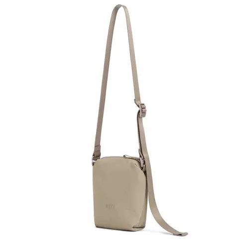 Urth-Andesite-Camera-Pouch-beige-2.jpg
