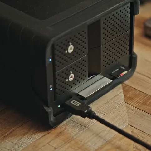 Glyph-Blackbox-PRO-RAID-44TB-Enterprise-Class-USB-C-3-1-Gen-2_3.jpg