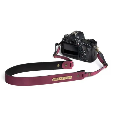 The-Hantler-Camera-Neck-strap-Bordeaux-red-Brass_4.jpg