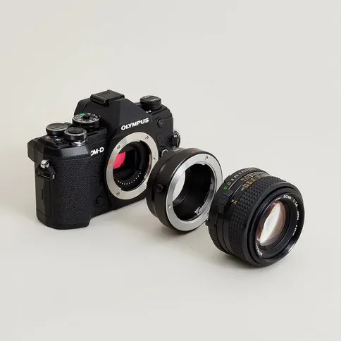 Urth-Lens-Mount-Adapter-Minolta-m43-3.jpg