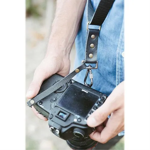 bronkey_berlin_sling_zwart_2.jpg