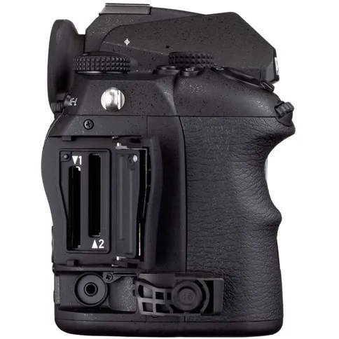 Pentax-K-3-Mark-III-EU-kit_5.jpg