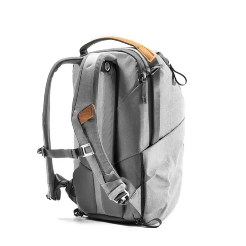 Peak-Design-Everyday-backpack-20L-V3-ash_2.jpg