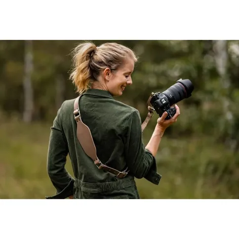 The-Hantler-Camera-Shoulder-strap-Stone-Gray-Bullet-Large_6.jpg